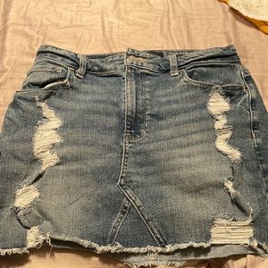 Hollister jean skirt. Only worn once. With rips.